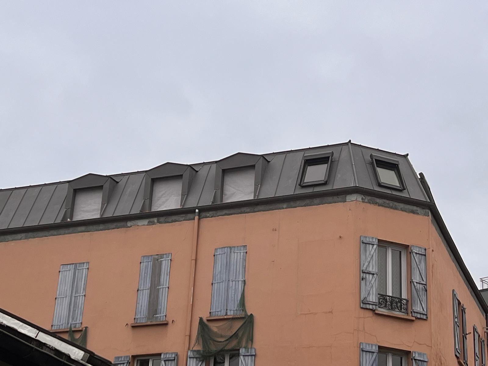Surélévation d'un immeuble en angle